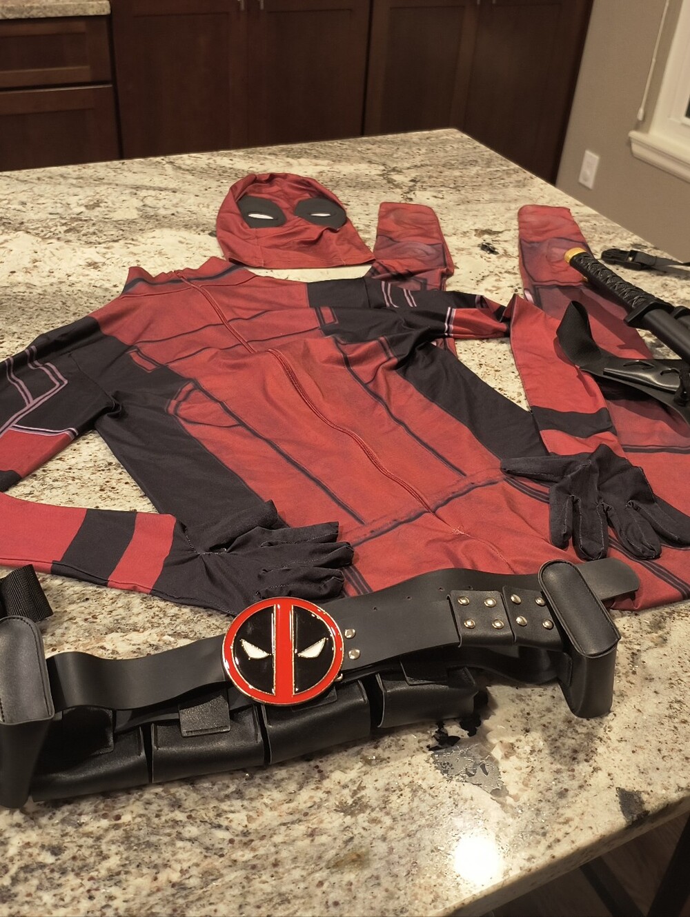 Deadpool costume Superhero Costume Red & Black Size Small